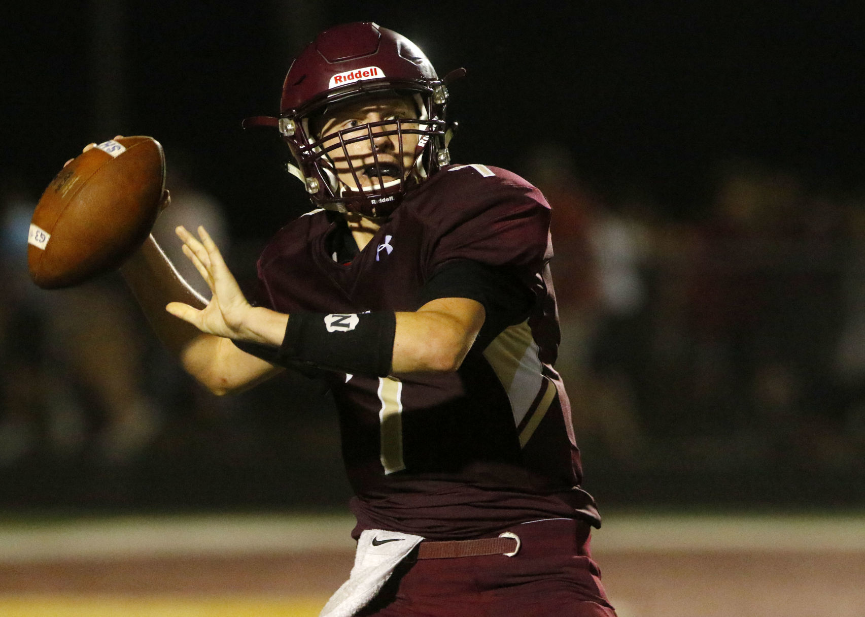 Chris Mullen, Chesterton, football